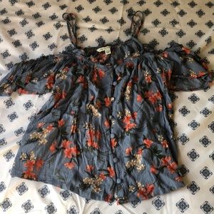 AE off the shoulder floral top